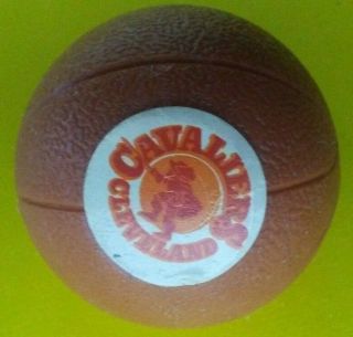 1970 Nba Vintage Cleveland Cavaliers Mini Gumball Basketball Plastic Helmet Aba