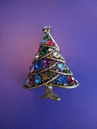 Vintage Signed Hollycraft Rhinestone Christmas Tree Gold Finish Brooch Pin