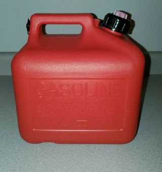 Vintage Midwest 2 Gallon 8 Ounce Vented Gas Can Old Style Fuel Jug
