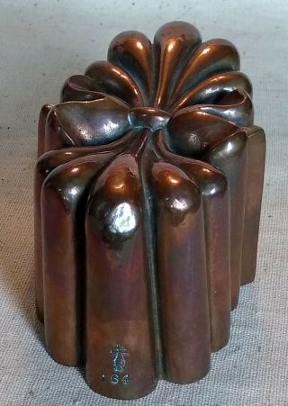 Antique 19th Cent.  Benham & Froud Copper Mold 164 Oval Flowers,  Heart Mark 3