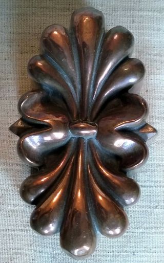 Antique 19th Cent.  Benham & Froud Copper Mold 164 Oval Flowers,  Heart Mark 6