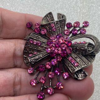 Vintage PINK FLOWER SPRAY BROOCH Pin Rhinestone Black Tone Costume Jewelry 3