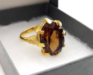 Vintage 70s Sarah Coventry Gold Tone Heritage Amber Topaz Glass Cocktail Ring