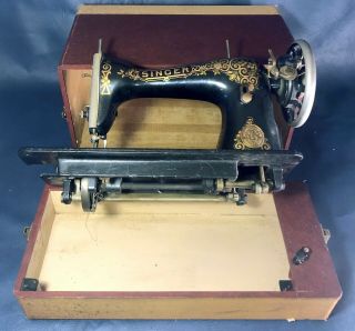 1914 Singer Hand Crank Sewing Machine With 1960 ' s Case,  [No.  G3684842] 4
