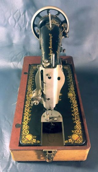 1914 Singer Hand Crank Sewing Machine With 1960 ' s Case,  [No.  G3684842] 6
