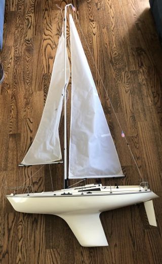 Kyosho Fairwind Remote Control Sailboat Needs Some Work And Parts