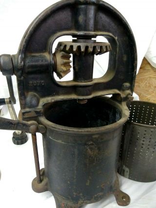 Antique Cast Iron Enterprise Mfg.  Co.  Large Sausage Press Stuffer No.  2070 4