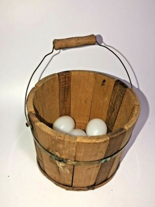1800s Antique Primitive Toy Wooden Bucket Wood W/ 6 White Glass Quail Size Eggs