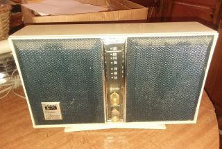 Vintage 1965 - 66 Arvin Transistor Twin Speaker Radio Model 15r75