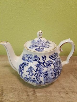 Vintage Sadler England Ornate Teapot White With Blue Design & Gold Trim