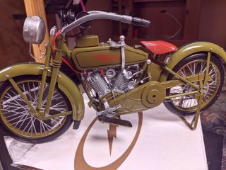 Xonex 1917 Harley Davidson Motorcycle 3 Speed V - Twin Model F - 1/6 Scale