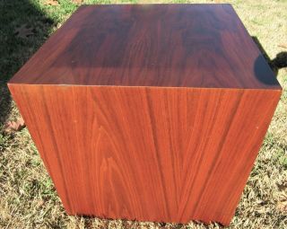 Stunning Mid Century Modern Milo Baughman Walnut Box Cube Side End Table 2