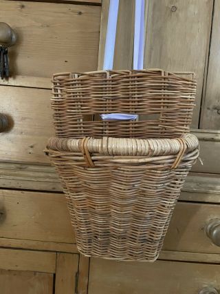 Vintage Wall Hanging Wicker Basket Decorative Willow Pocket Basket Plant Holder