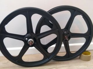 old school bmx Skyway Tuff 2 mag wheels looks great on Haro Burner SE Pk Ripper 2