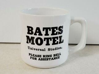 Vtg 1960 Bates Motel Mug Universal Studios Psycho Please Ring For Assistance