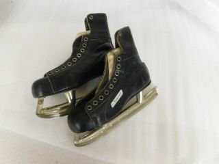 Vtg Bauer Black Leather Ice Skates 