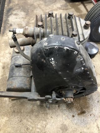 Antique Briggs & Stratton " Y " ? Kick Start Engine Parts
