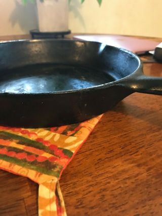 GSW Vintage Cast Iron No.  8 Made in Canada Dual Spouts Sits Flat 3