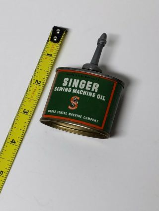Vintage Singer Sewing Machine Oil Can Oiler 1 1/2 Fl Oz W/lid Made Usa Lead Top