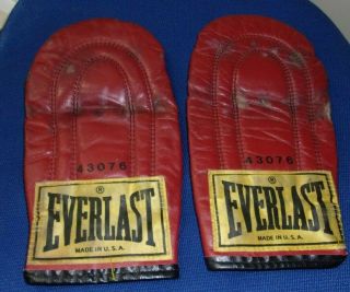 Vintage Everlast Sparring (boxing) Gloves