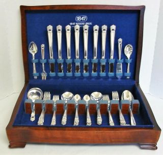 52 Piece Set 1847 Rogers Bros.  Eternally Yours Silverplate Flatware With Chest