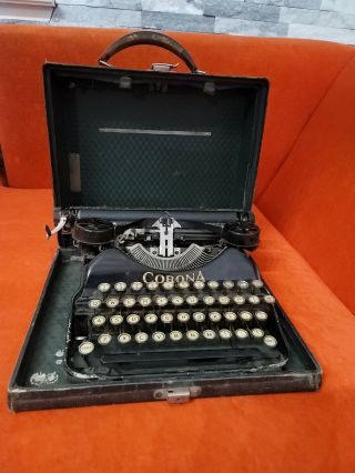 Antique 1920s L.  C.  Smith Corona Portable Typewriter No 4 Four Yellow/gold Keys