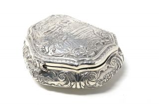 A Heavy Antique Victorian C1899 Solid Silver Embossed Scene Box 97g 28152