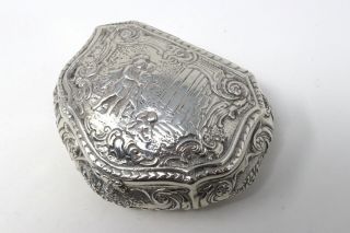 A Heavy Antique Victorian C1899 Solid Silver Embossed Scene Box 97g 28152 2