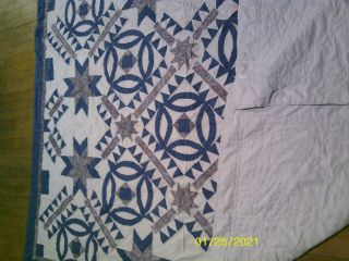 Vintage Quilt,  Blue,  White & Paisley - 78x66 - 100 Cotton - Well Made