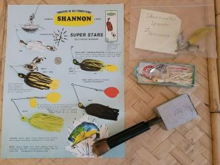 Vintage Shannon Lure Co Wood Handle Mold,  2 Lures And Advertisement Set