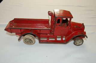Antique 1920s Arcade Cast Iron International Harvester Red Dump Truck
