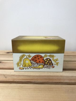 Vintage Mid - Century Syndicate Mfg Mushroom Tin Metal Recipe Box
