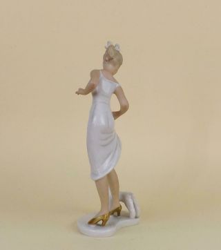 Antique Porcelain German Art Deco Figurine of Lady with Dog by Wallendorf 3