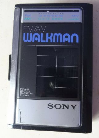 Vintage Sony Walkman Wm - F31 Personal Portable Am/fm Stereo Cassette Player