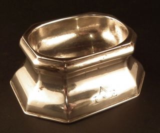 Lovely George Ii Solid Silver Trencher Salt By Edward Wood London 1738