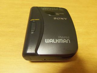 Vintage Sony Walkman Wm - Fx163 Am/fm Mega Bass Portable Cassette Player