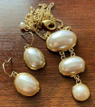 Vintage Victorian Style Faux Pearl Cabochon Pendant Necklace & Earrings Set