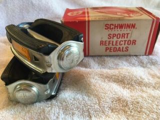Vintage Schwinn Bow Pedals Near Nos W/original Box For Sting - Ray,  Etc.  1971