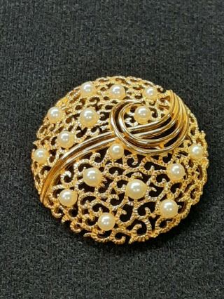Crown Trifari Vintage Gold Tone Filigree Brooch Pin