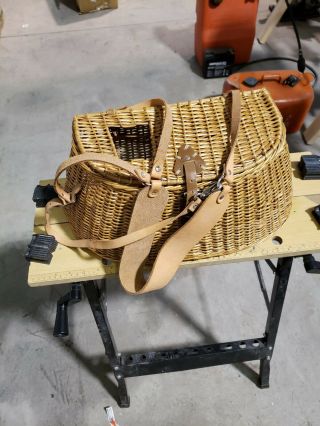 Vintage Wicker Fly Fishing Basket Adjustable Leather Strap
