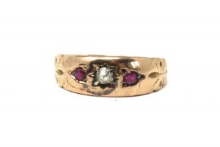 A Stunning Antique Victorian 15ct Yellow Gold Ruby & Diamond Three Stone Ring