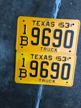 Pair Vintage Texas License Plates 1953 Truck 1b9690