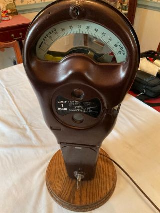 Vintage Magee - Hale Park - O - Meter Lamp 1 Hour Limit