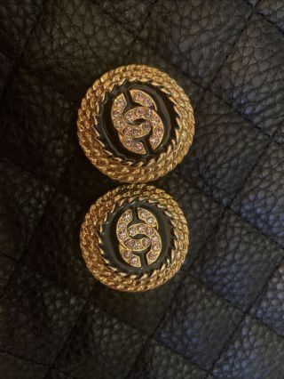 CHANEL CC Logos Circle Earrings Clip - On Made In France Vintage 3