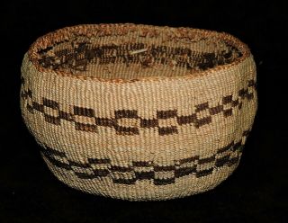 A Antique Klamath,  Native American Basket 2 1/2 " H X 5 1/4 " D