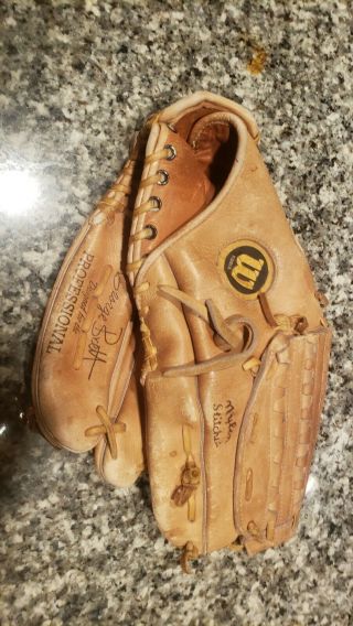 Vintage Wilson George Brett Signature Baseball Glove Mitt