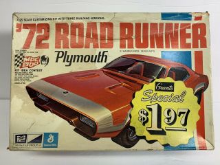 Vintage Mpc 1972 Plymouth Road Runner Car