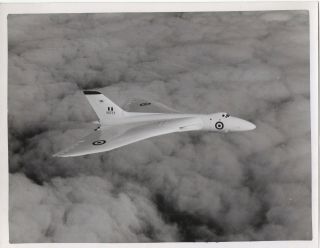 Large Vintage Photo - Avro Vulcan Vx777 In - Flight