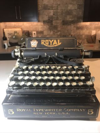 Vintage Antique Royal Model No.  5 Standard Flatbed Typewriter 1917