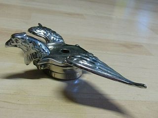 RARE ANTIQUE 1920 ' S MODEL T FANCY EAGLE WITH WINGS LATCH RADIATOR CAP ORNAMENT 2